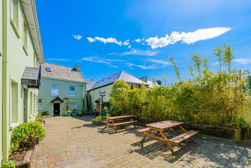 Dingle Centre Townhouse An Capall Dubh Dingle Extérieur photo